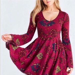 UO Kimichi Blue Purple Bell Sleeve Floral Dress